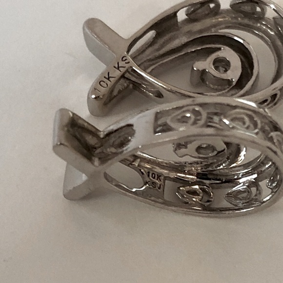 TWO Solid 10K (not 14K ) White Gold Natural Diamond Solitaire Pendants - Picture 11 of 17